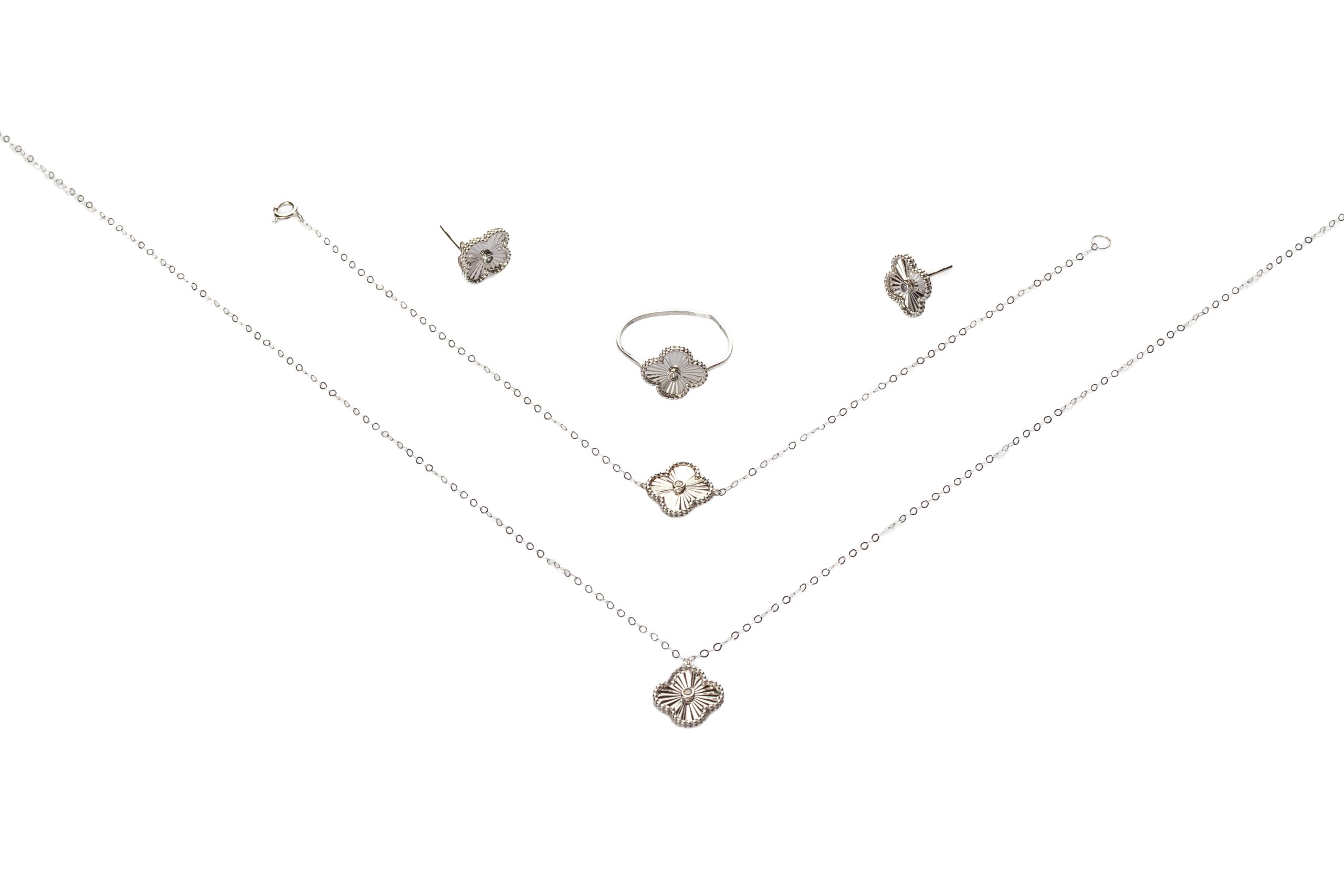 8 طقم ابيض ناعم - الصورة 1